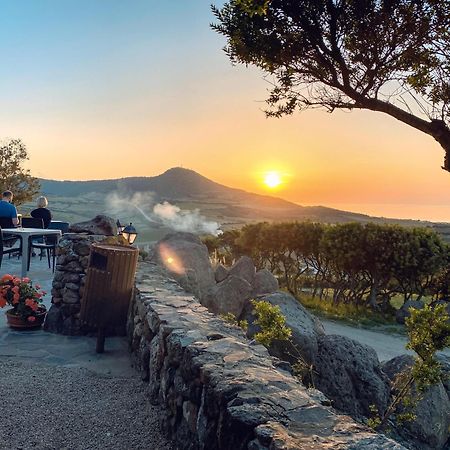 Agriturismo Monte Istulargiu Valledoria  Bagian luar foto